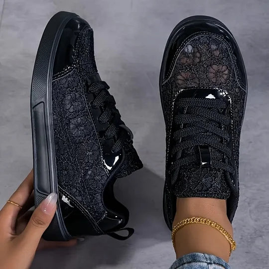 Zapatillas de malla cómodas para el día a día.