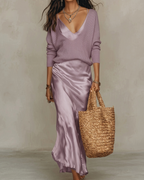 Elen – Conjunto de vestido y jersey de satén con encanto atemporal.