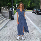 Valentina - Escote forma en V que realza la figura