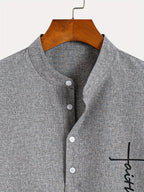 Nova | Camisa elegante de manga corta con cuello alto