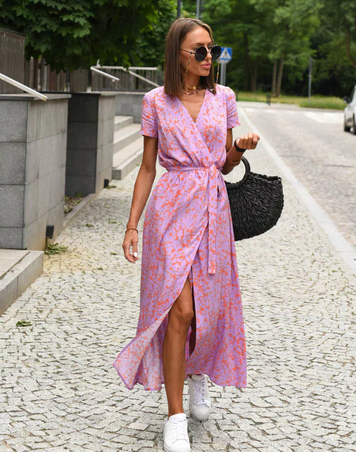 Valentina - Escote forma en V que realza la figura