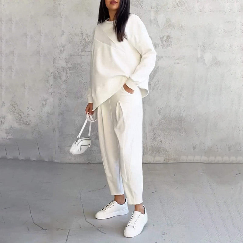 Conjunto femenino de sudadera y pantalón